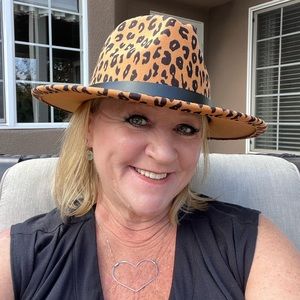 Meet your Posher, Tanya